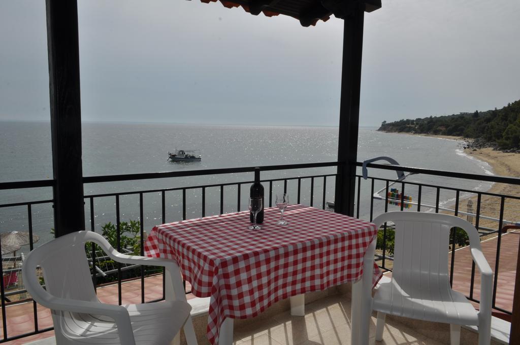 Giannis Maria Apartments Psakoudia Exterior photo