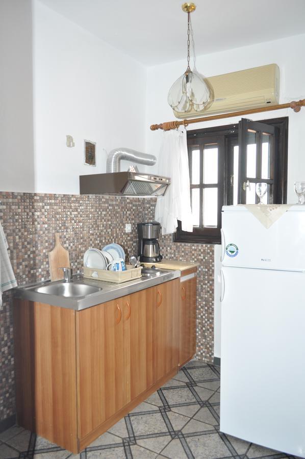 Giannis Maria Apartments Psakoudia Exterior photo