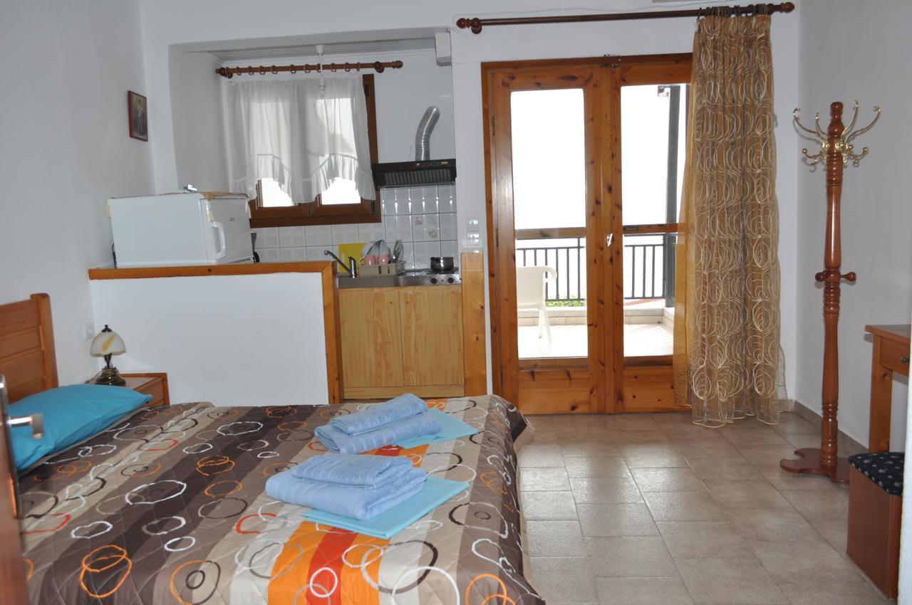 Giannis Maria Apartments Psakoudia Exterior photo