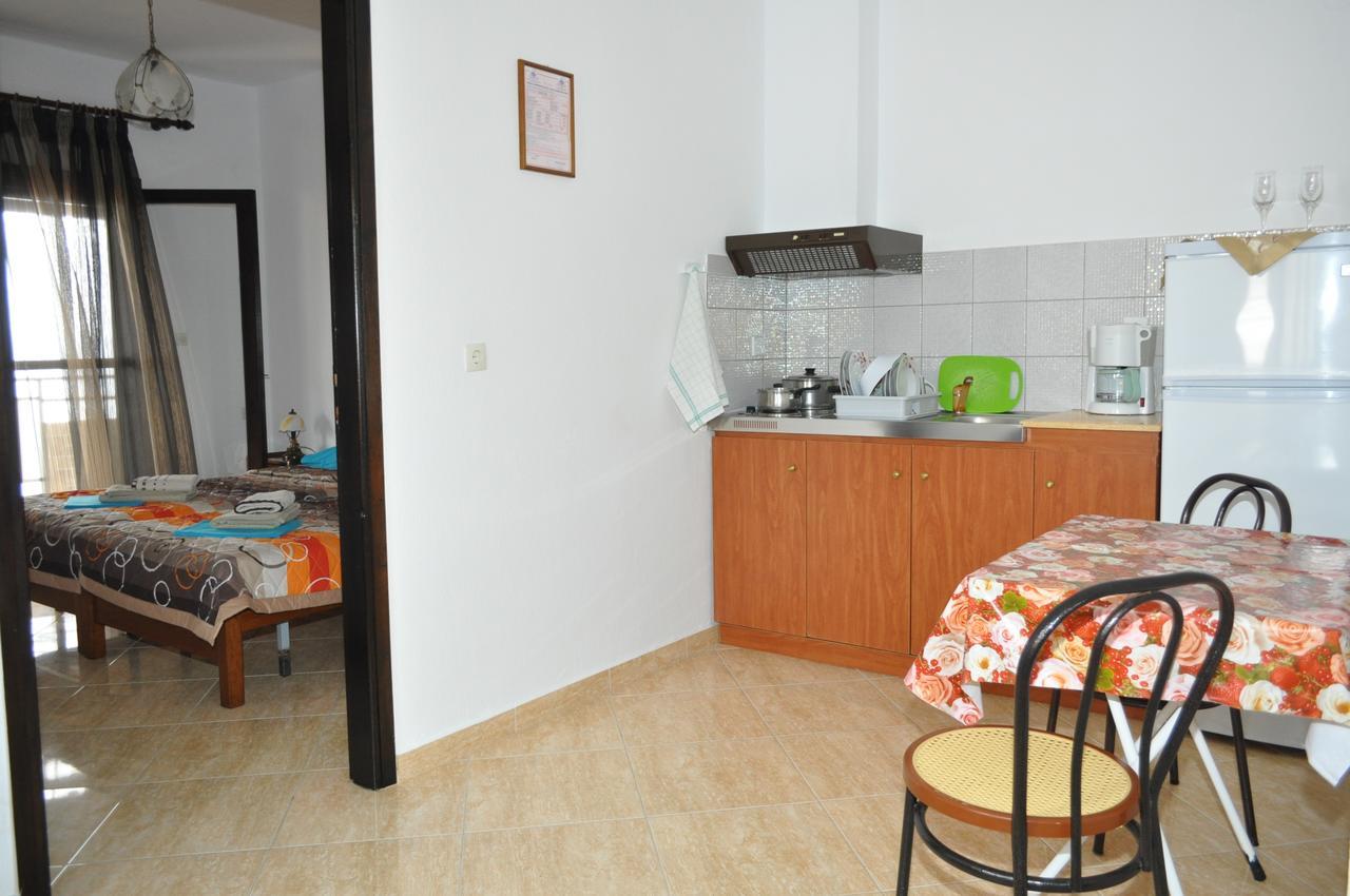 Giannis Maria Apartments Psakoudia Exterior photo